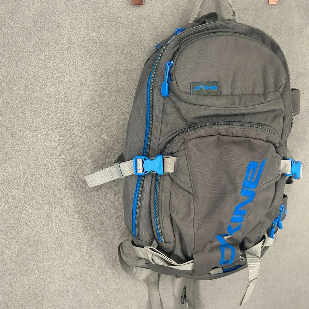 Dakine Mens Gray Blue Multiple Pocket Adjustable Strap Hiking Outdoor Backpack